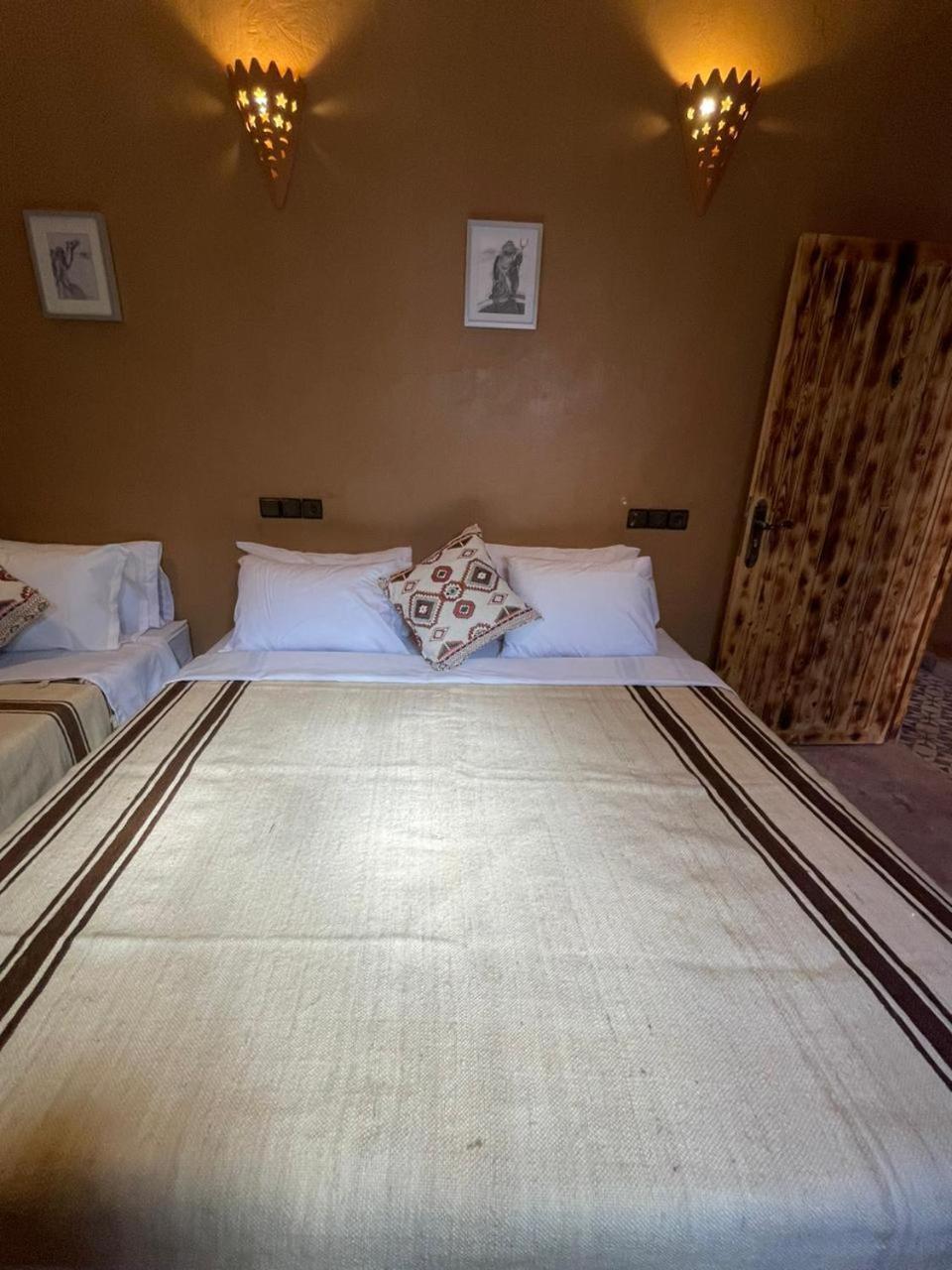 Dar Nomads Bed & Breakfast M'Hamid Bagian luar foto