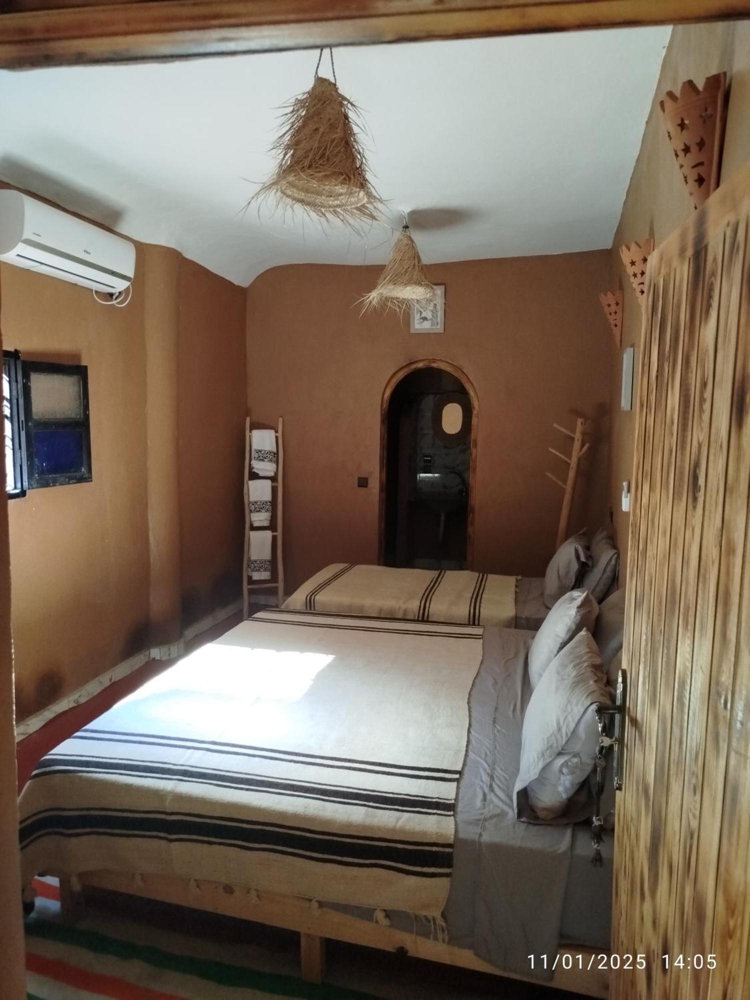 Dar Nomads Bed & Breakfast M'Hamid Bagian luar foto
